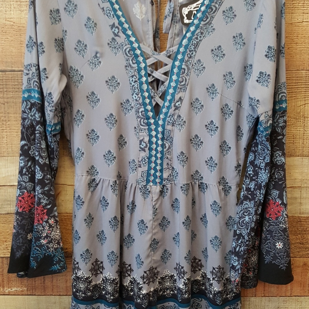 NWT Angie Long Sleeve Romper
